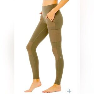 Alo Yoga High Waist Cargo Leggings Olive Green L
